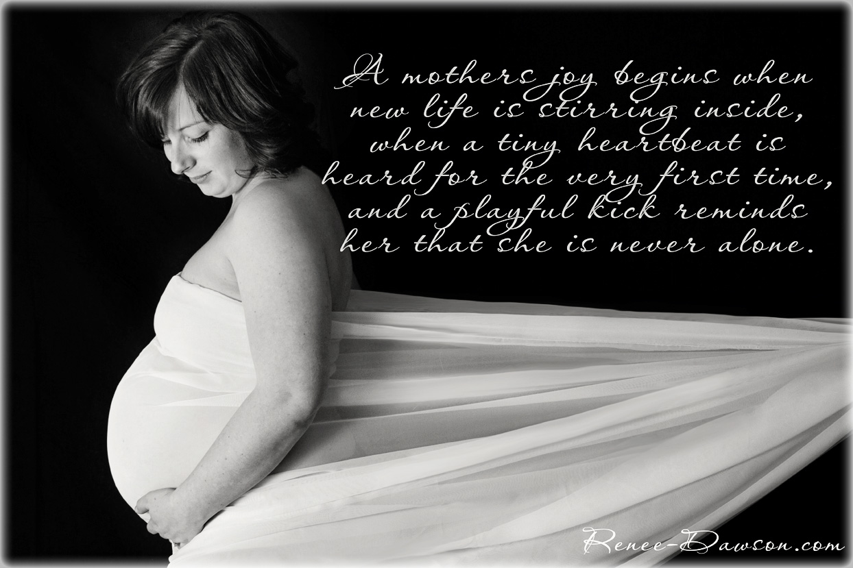 35 maternity quotations for photography. 