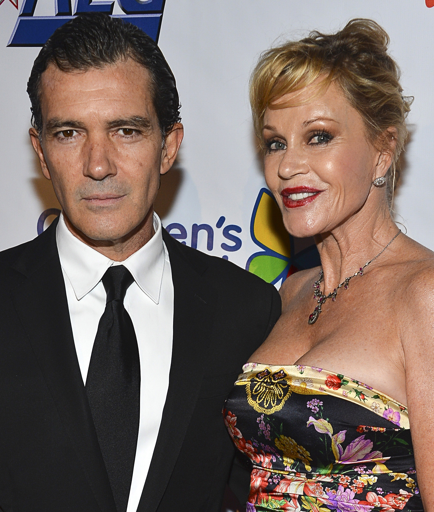Melanie Griffith Biography, Melanie Griffith's Famous Quotes - Sualci Quotes 20191760 x 2075