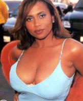 Lisa Nicole Carson