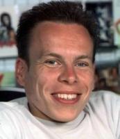 Warwick Davis