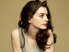 Anne Hathaway profile photo