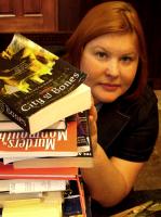 Cassandra Clare profile photo