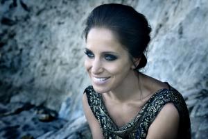 Chantal Kreviazuk profile photo