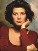 Daphne Zuniga profile photo