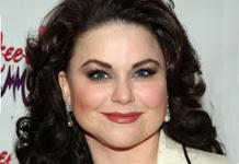 Delta Burke profile photo