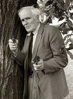 Desmond Llewelyn's quote #1