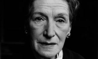 Elizabeth Bowen profile photo