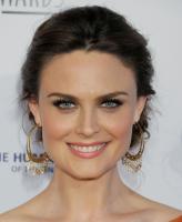 Emily Deschanel profile photo