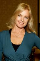 Erika Eleniak profile photo