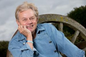 Frazer Hines profile photo