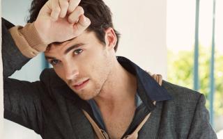 Ian Harding profile photo