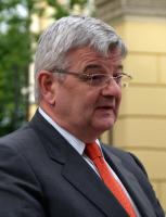 Joschka Fischer profile photo