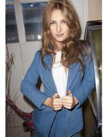 Josephine de La Baume profile photo