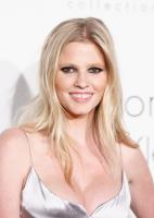 Lara Stone profile photo