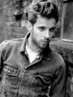 Luke Treadaway profile photo