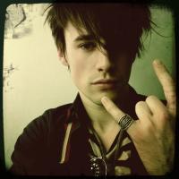 Reeve Carney profile photo