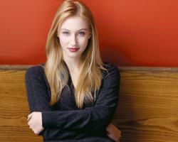 Sarah Gadon profile photo