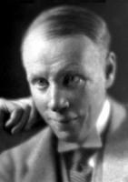 Sinclair Lewis profile photo