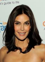 Teri Hatcher profile photo