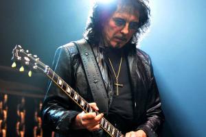 Tony Iommi profile photo