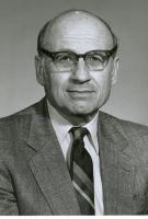 Walter Kohn profile photo Walter Kohn profile photo