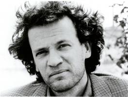 Yann Martel profile photo