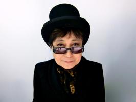 Yoko Ono profile photo