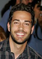 Zachary Levi profile photo