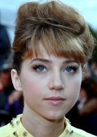 Zoe Kazan profile photo