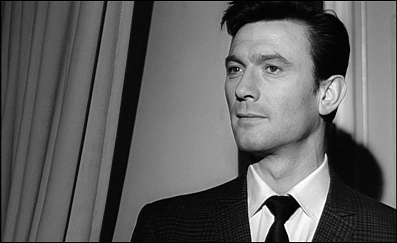 By info that we know Laurence Harvey was born at 1928-10-01. 