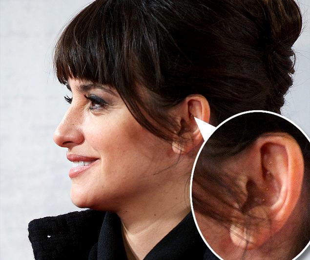 Penelope Cruz's Profile.