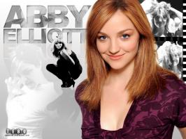 Abby Elliott profile photo